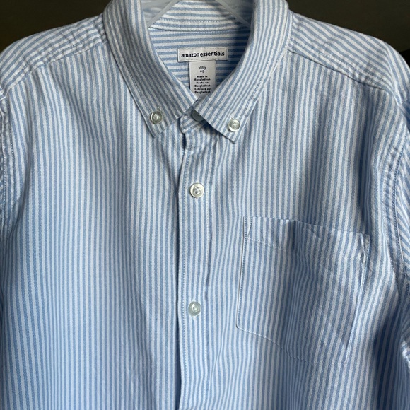 Amazon Essentials Long Sleeve Blue Striped Casual Buttondown Shirt - Picture 3 of 5